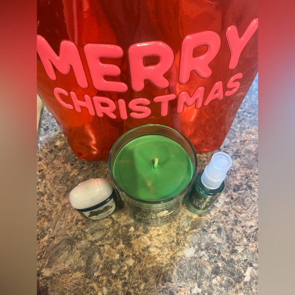 Bath & Body Works Set - Picture 2 of 2